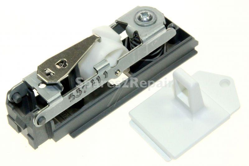 Hook - C00255839 482000030428 Kit Door Latch + Door Catch [Whirlpool Indesit]